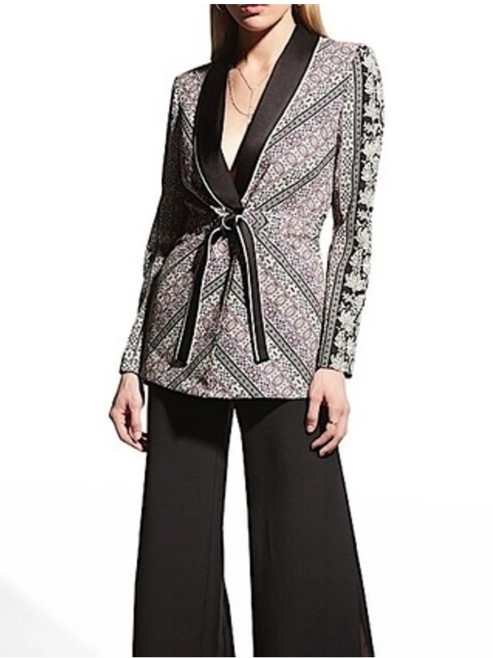 Alice + Olivia Lincoln Piped Drawstring Blazer